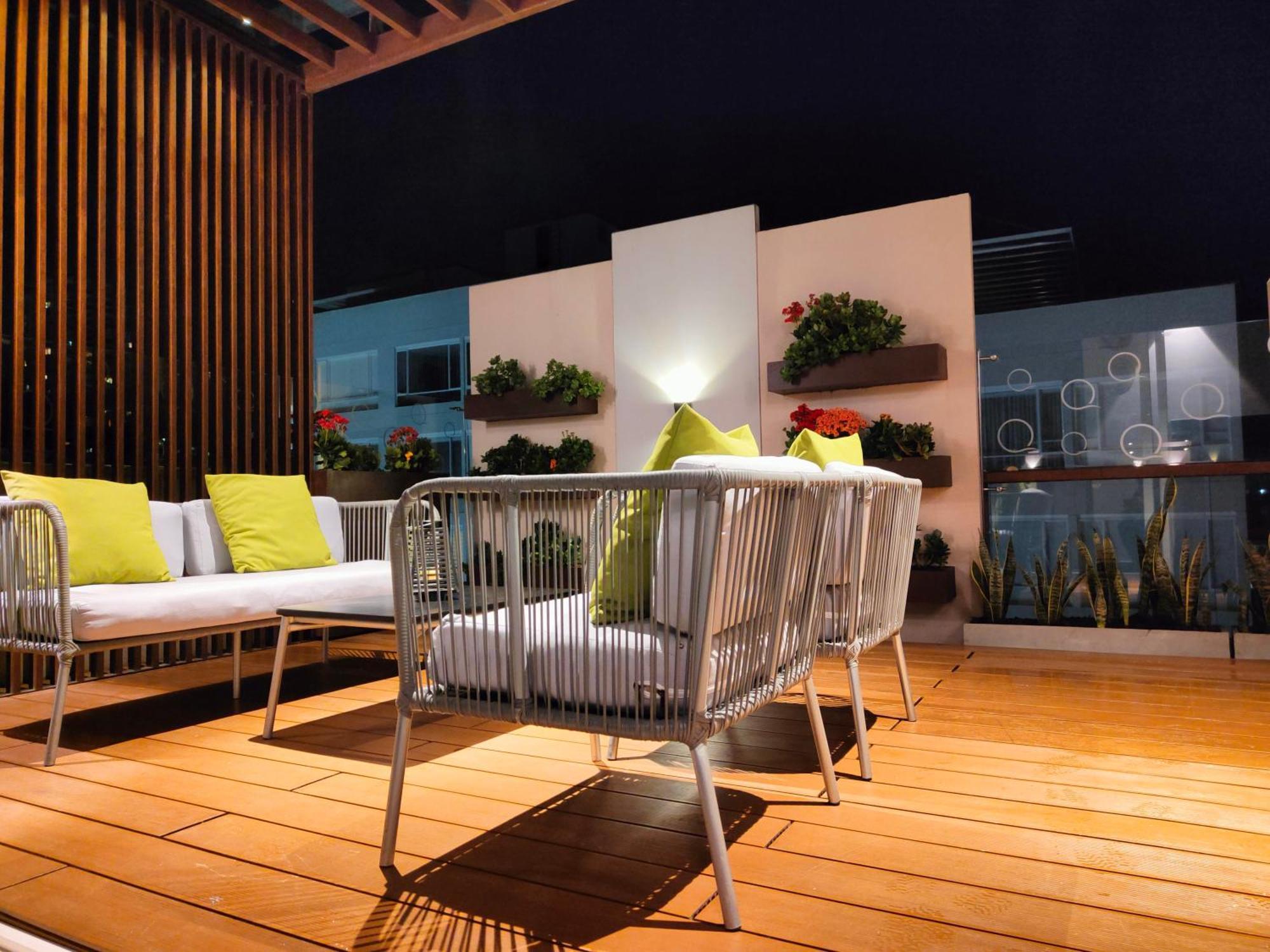 Quo Quality Hotel Манисалес Екстериор снимка A rooftop garden