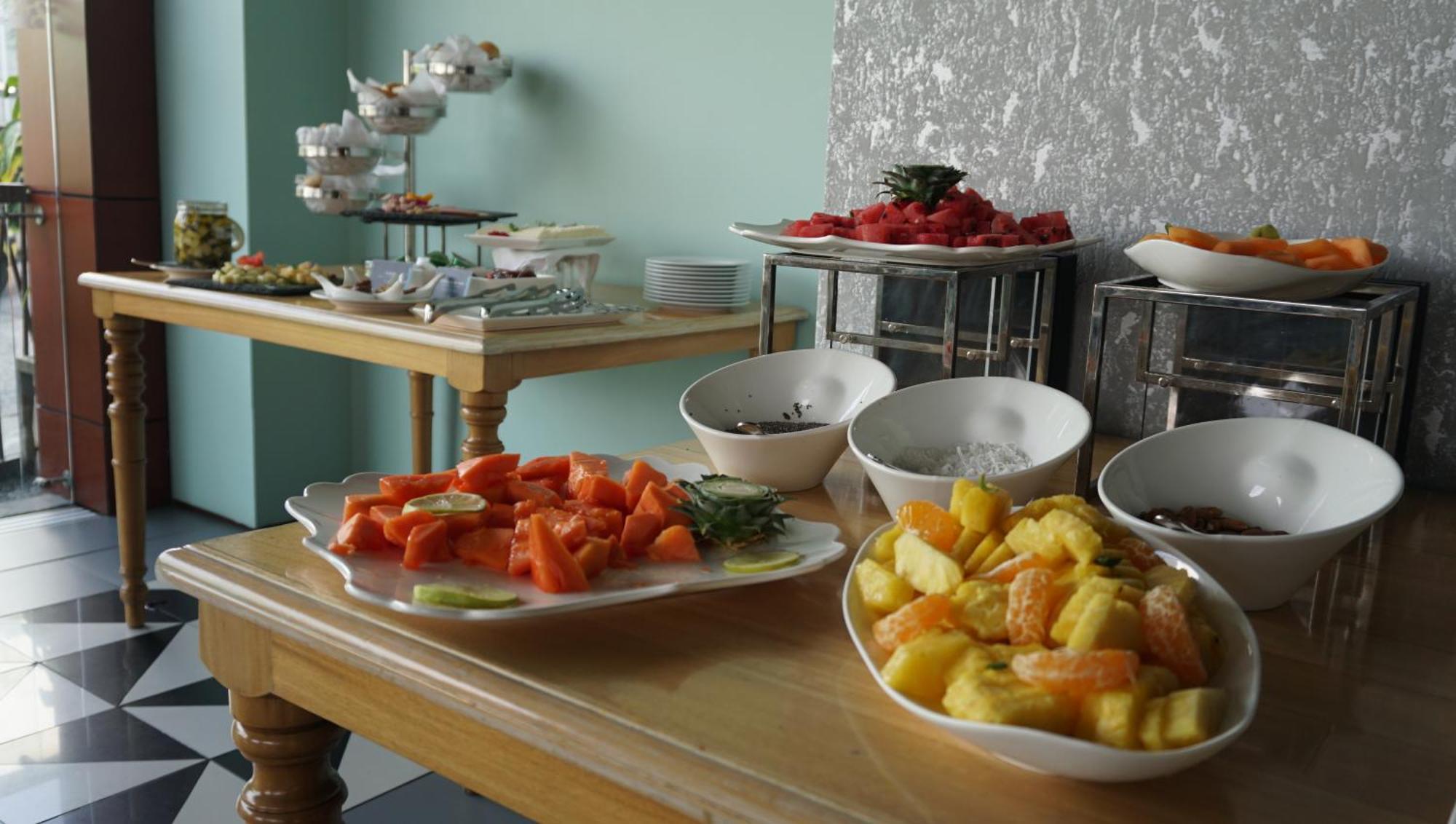 Quo Quality Hotel Манисалес Екстериор снимка Fruit salad